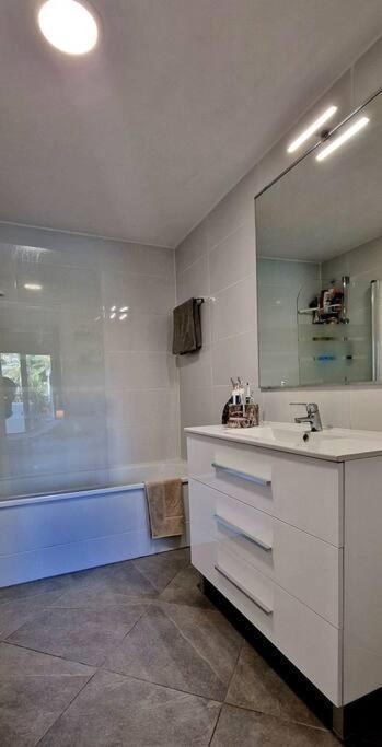 5* Stunning Golf & Sea Apartment Міхас Екстер'єр фото